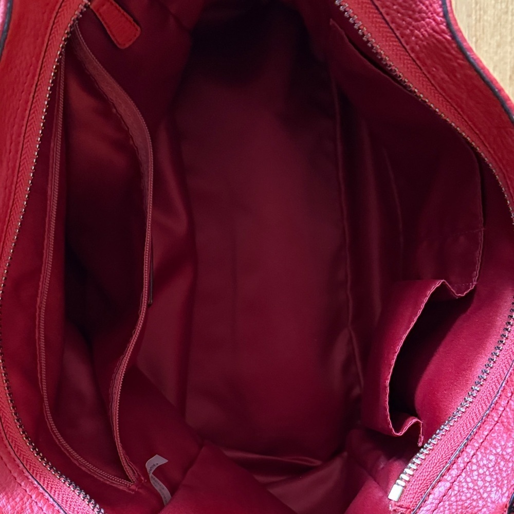 Coach Vibrant Red Shoulder Bag wonderful condition many compartments zip closure - Picture 12 of 12